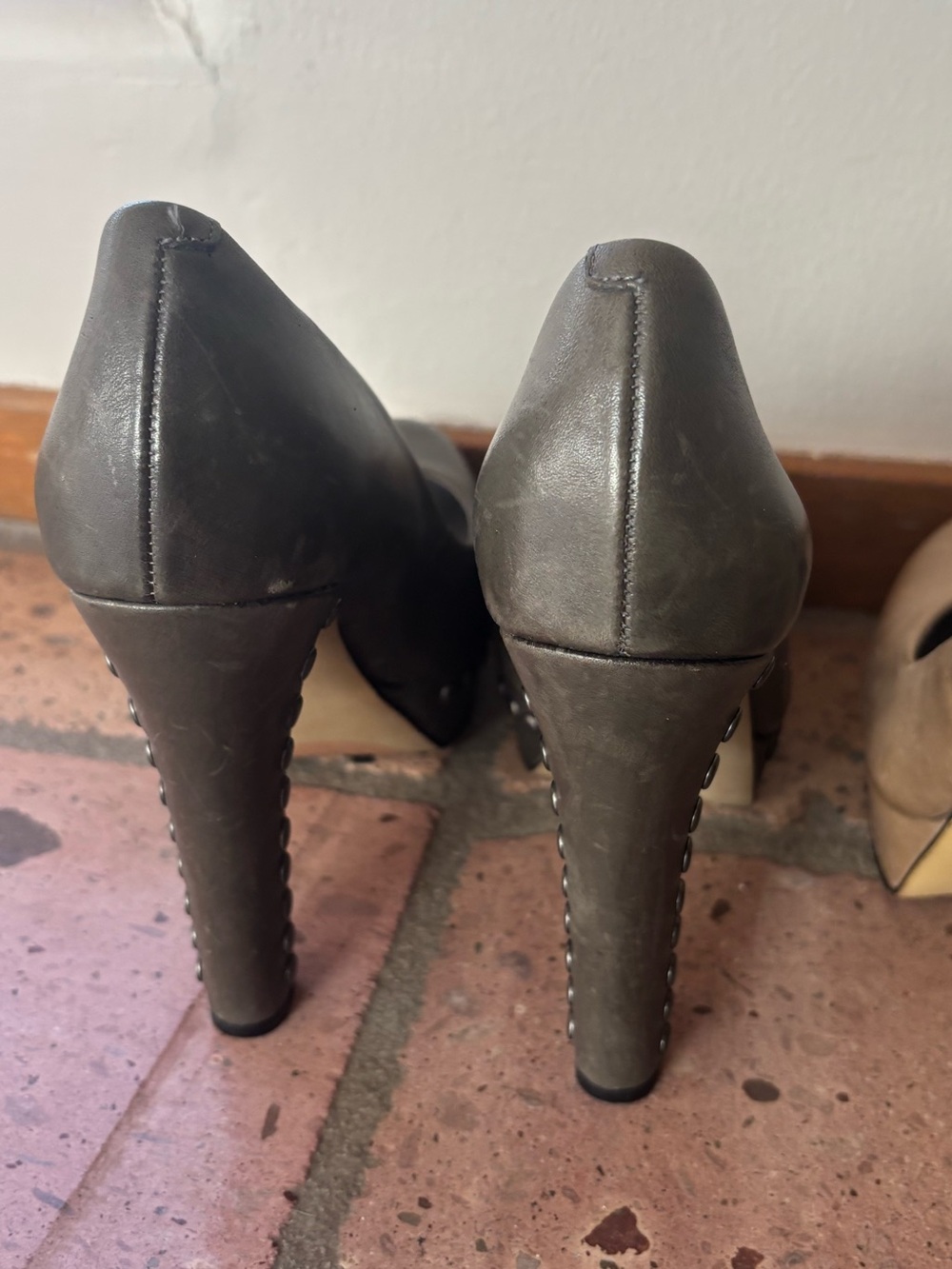 Vince Camuto Heels Size 6 Lot - Picture 14 of 16
